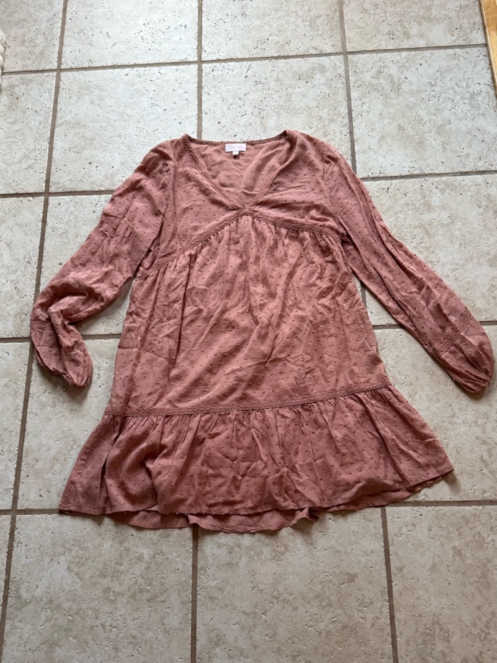Pink Lily Mauve Swiss‎ Dot V-Neck Dress